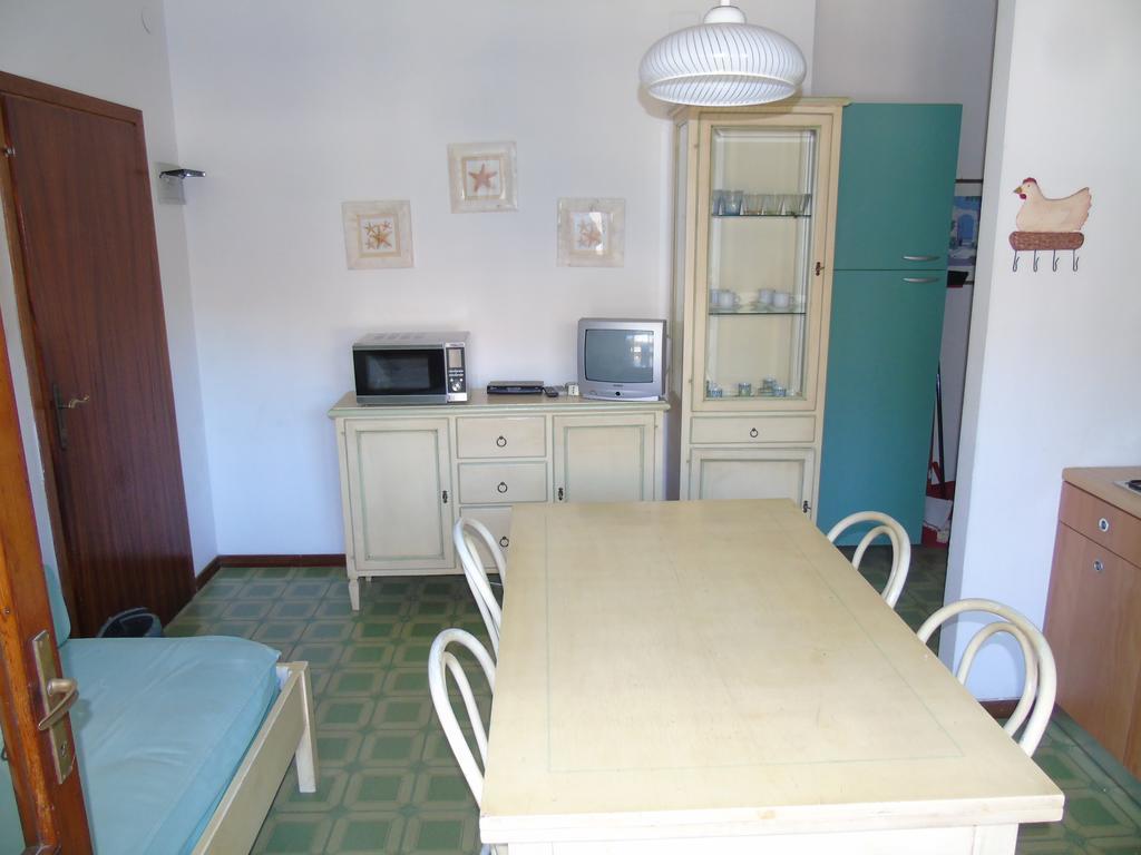 Condominio Ginestra Lignano Sabbiadoro Pokój zdjęcie